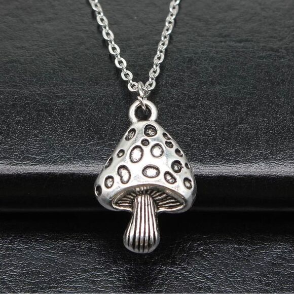 Silver Plated Retro Mushroom Necklace - Picture 2 of 2